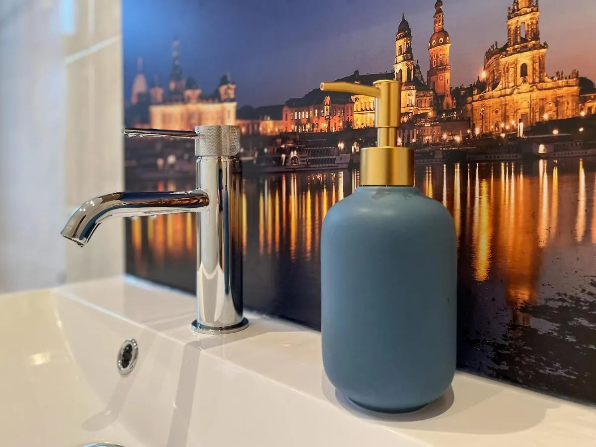 Apartment Federtraum Mit Sauna Sehr Gemuetlich, Neu Dresden