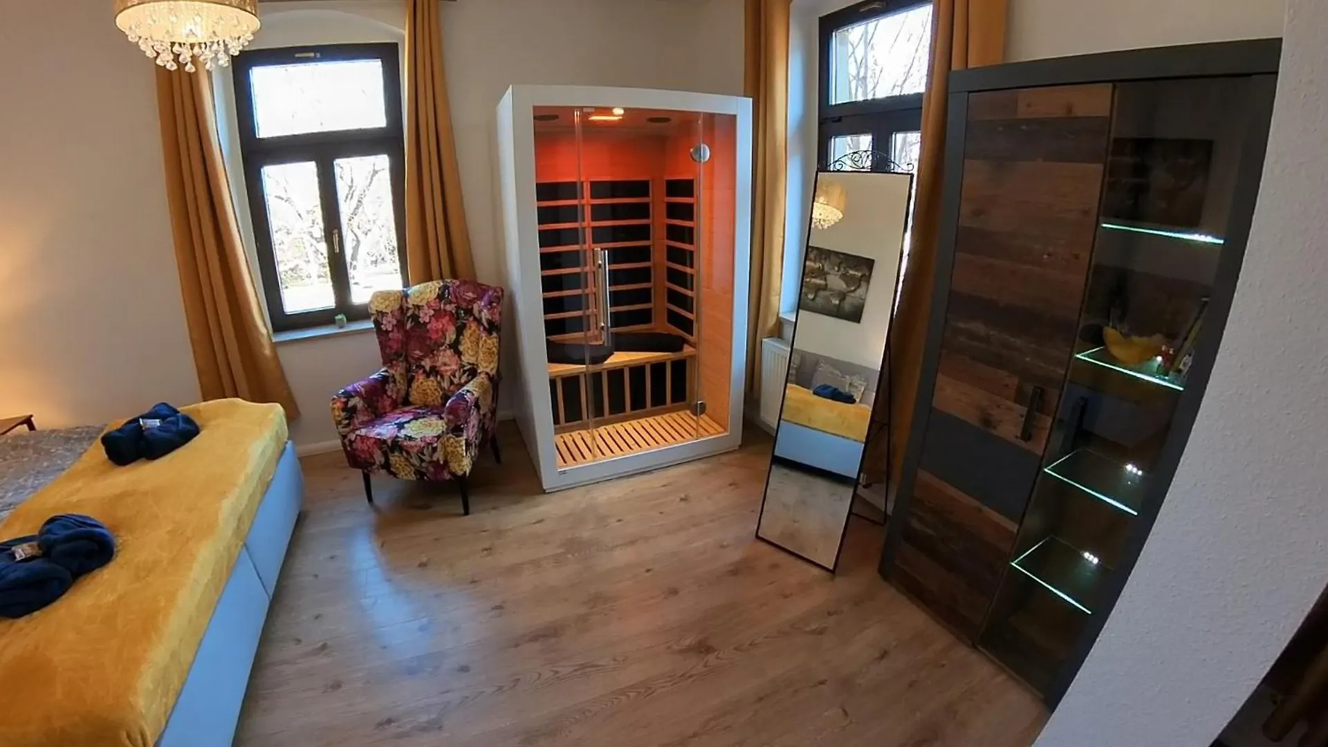 Federtraum Mit Sauna Sehr Gemuetlich, Neu Dresden Apartment